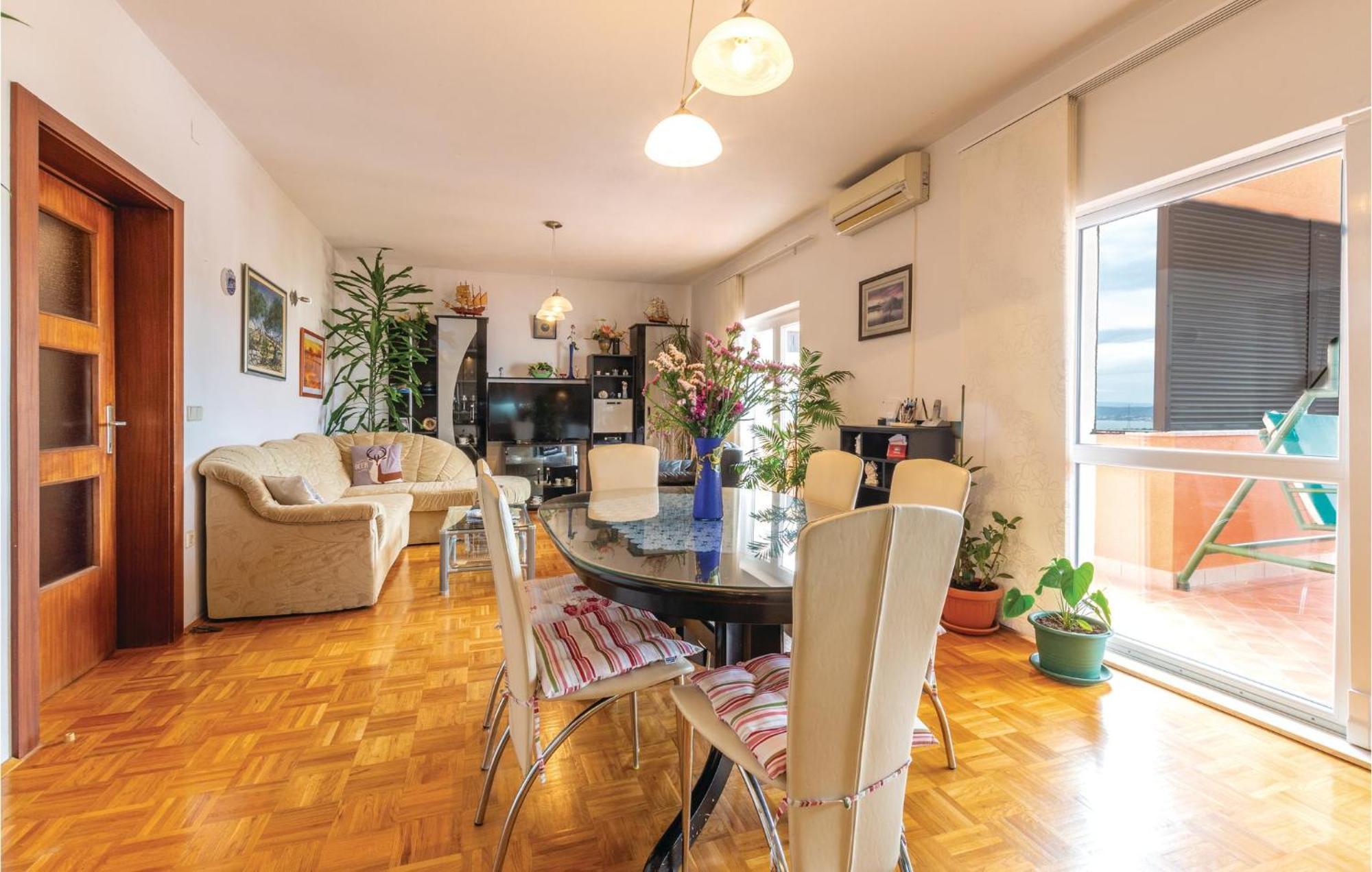 Nice Apartment In Plano With Kitchen Extérieur photo