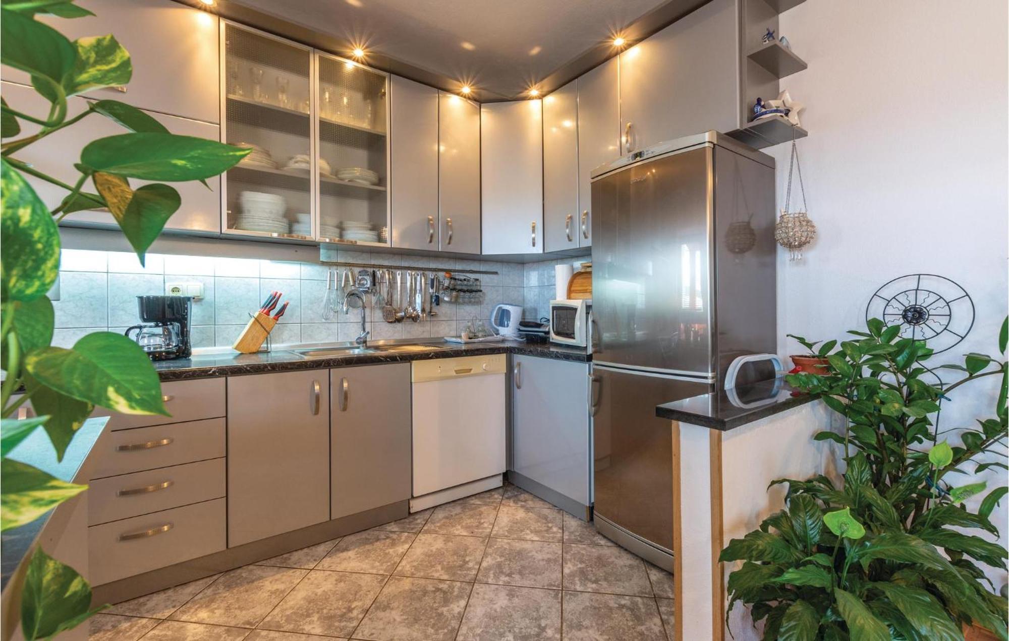 Nice Apartment In Plano With Kitchen Extérieur photo